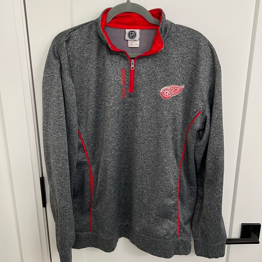 Mens Half Zip Red Wings Fleece Quarter Zip - Size Large